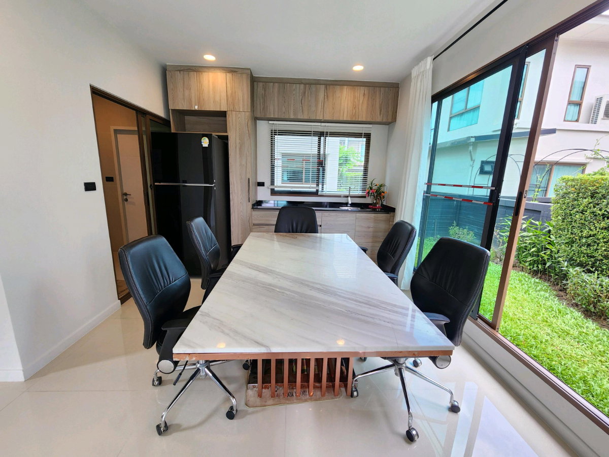 รูป HOT DEAL! บ้านสวยสภาพใหม่ บุราสิริ กรุงเทพกรีฑา (Burasiri Krungthep Kreetha) 4ห้องนอน 4ห้องน้ำ 57.50ตรวา. บ้านใช้น้อยมาก ด่วน เพียง 17.90mb - รูปที่ 20/53