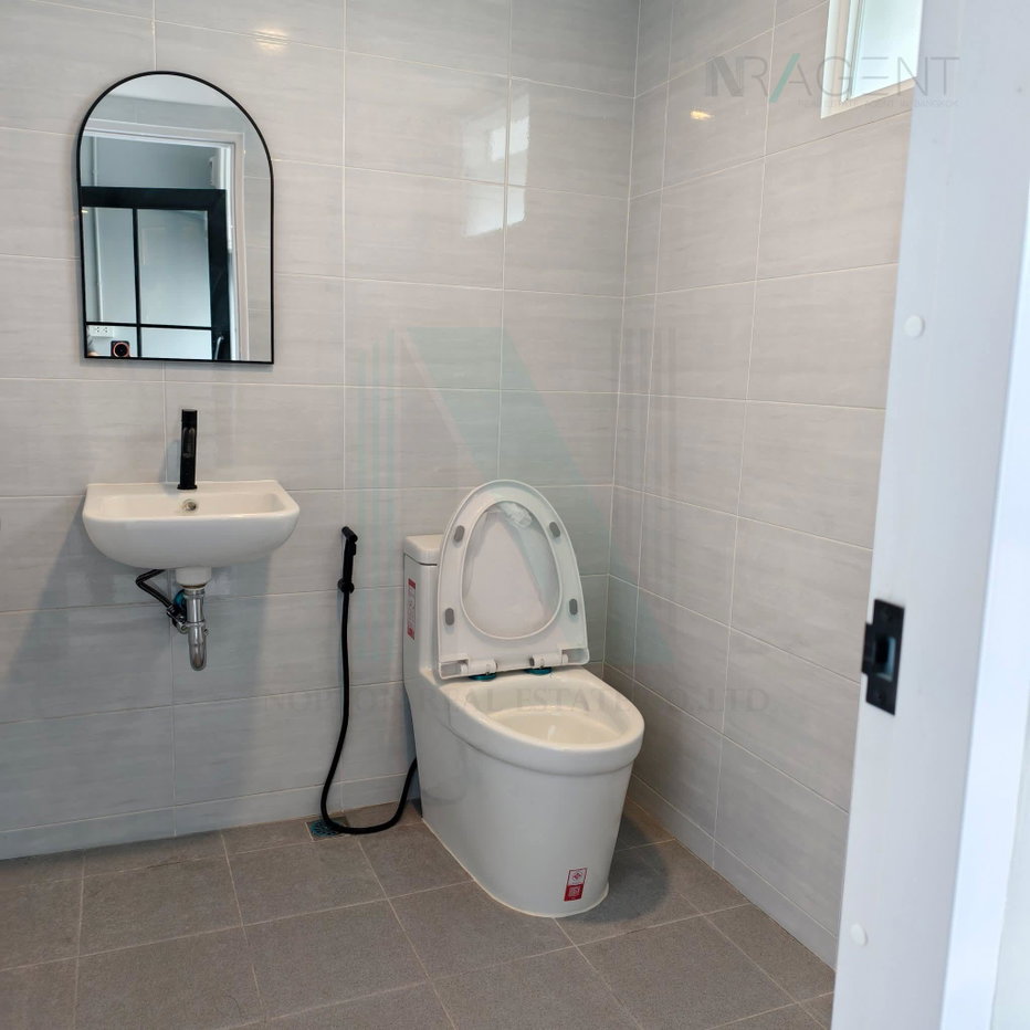 picture For Sell Condo BAAN PHRAYAPIROM - RATCHADA Building 1, Floor 5,1 bed room, Room size 31 sqm - 4/8