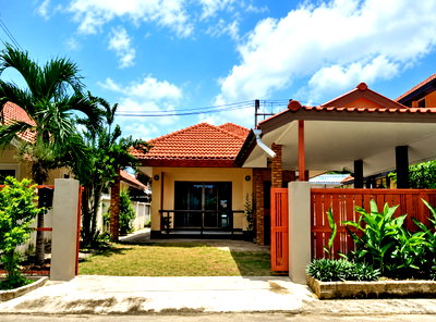 Houses for rent TRIAMUDOMSUKSANIMKLAO SCHOOL : Single-Storey Detached House for Rent in a Peaceful Location — THB 16,000/month