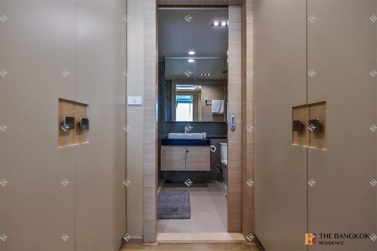picture Klass Silom near BTS Chong Nonsi Comfortable and Ready to Move-in - 2/10