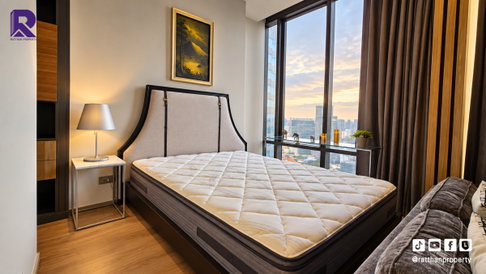 Condo for Rent at Ashton Silom, Fully Furnished & Ready to Move In, Near BTS Chong Nonsi