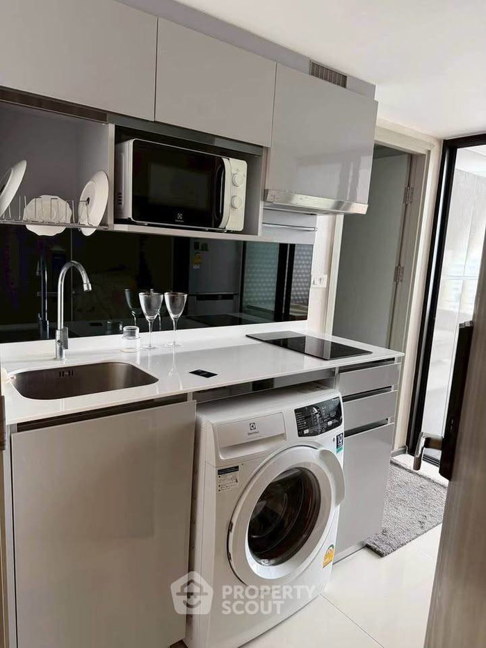picture 1-BR At Knightsbridge Space Ratchayothin Near BTS Ratchayothin (ID 3336809) - 7/9