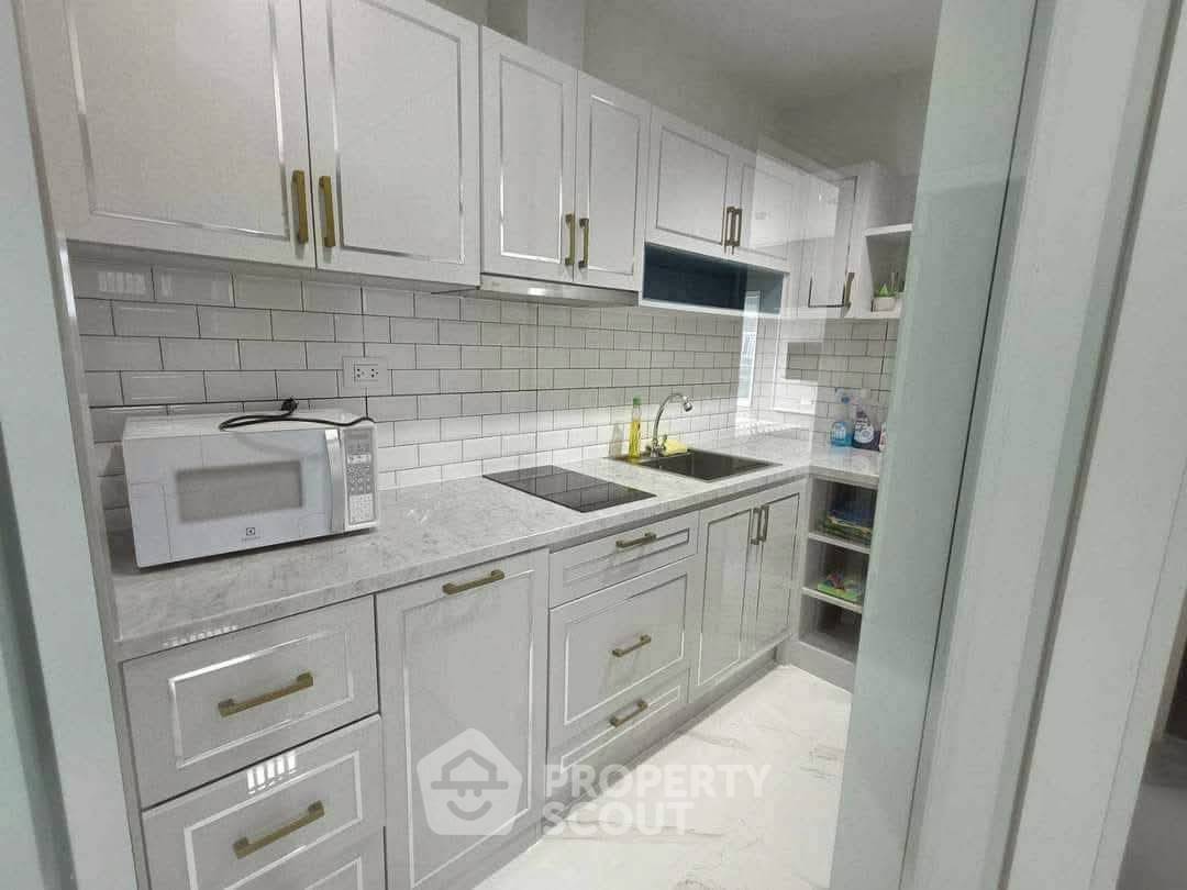 picture 16th-Floor 2-BR Condo At Centric Sea Pattaya (ID 2393329) - 5/8