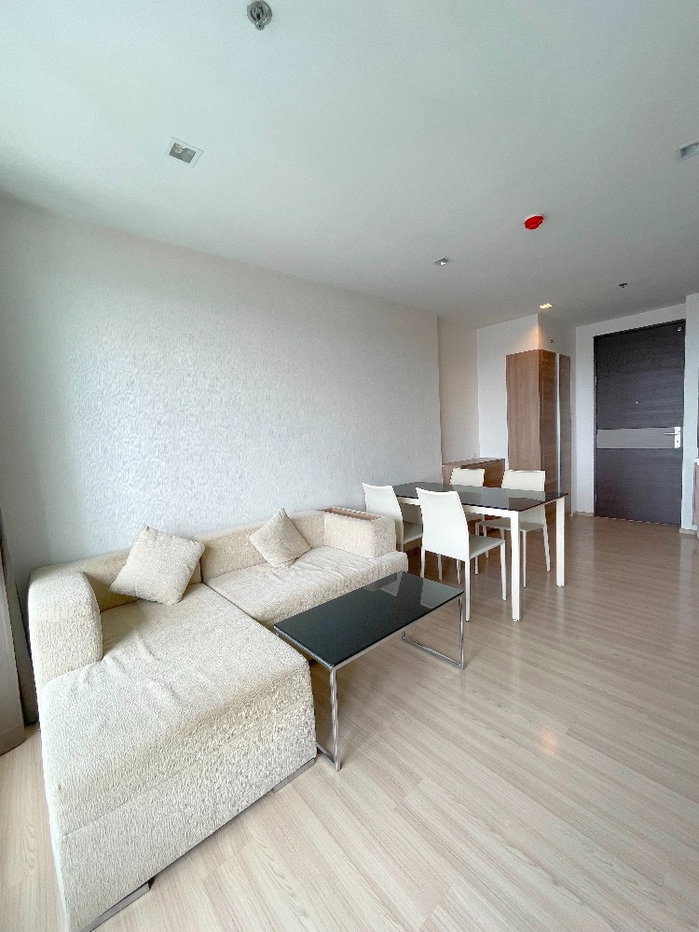 picture Code: 26KJ5124 for rent Rhythm Sathorn - Narathiwas 🔥🔥 Line ID: @kjcondo (with @)🔥🔥 - 4/12
