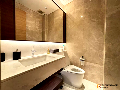 Condos for rent : Sindhorn Residence
