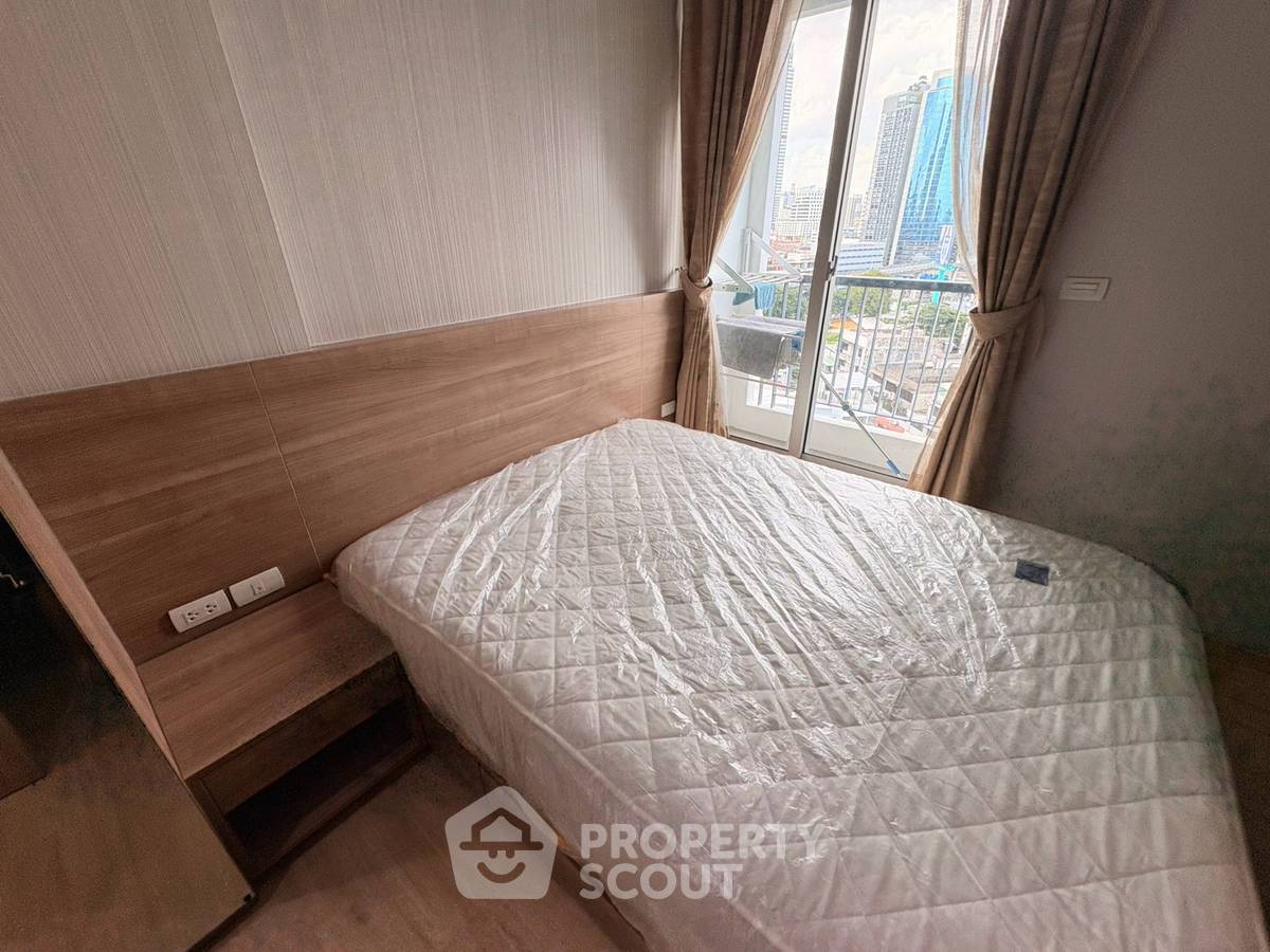 รูป คอนโด 1-ห้องนอน ที่ ริธึ่ม สาทร ใกล้ BTS สะพานตากสิน (ID 327931) - รูปที่ 7/13