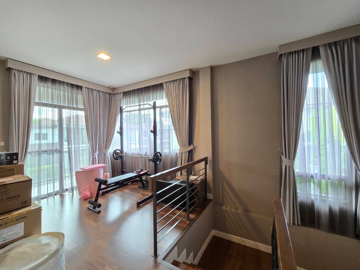 รูป 🏡✨ ให้เช่าบ้านเดี่ยวหรู มัณฑนา เลค วัชรพล | ใกล้ทะเลสาบและคลับเฮ้าส์ - รูปที่ 4/10