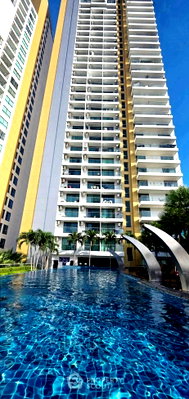 Condos for sale : 1-BR Condo at The Peak Towers close to Phratamnak (ID 3334037)