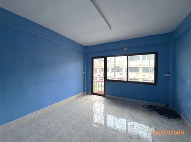 picture SHOP HOUSE 20 Sq.w. Bang Khun Thian Bangkok for 1.8M - 12/35