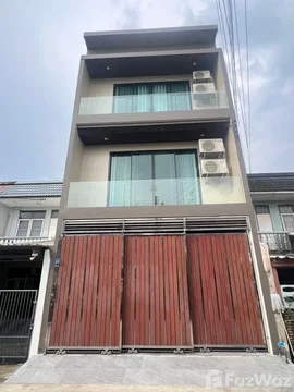 ขาย ทาวน์เฮ้าส์ 4 ห้องนอน ใน จอมพล, กรุงเทพมหานคร 6802623