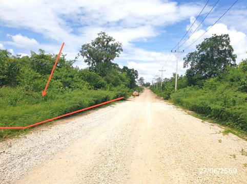 LAND 300 Sq.w. Mae Tha Lamphang for 388,000