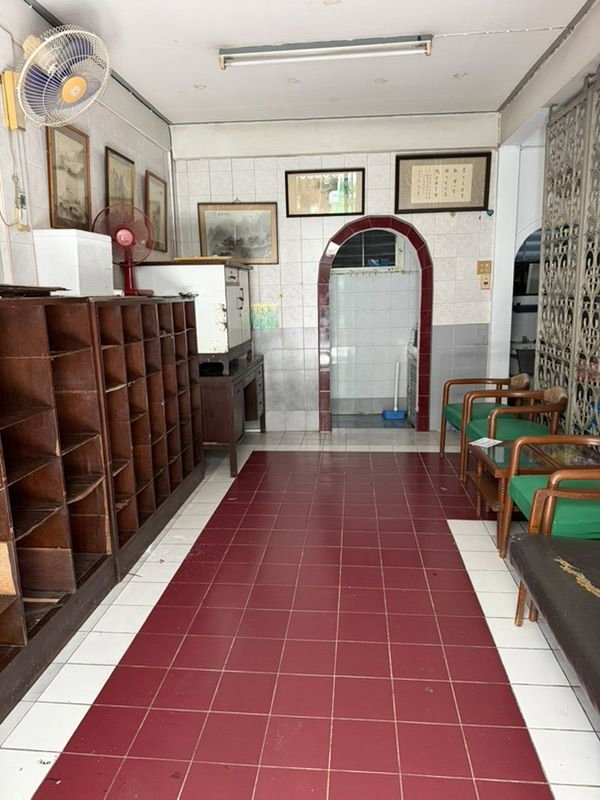 รูป ขายตึกแถว 2 คูหา 3 ชั้น ย่านสาทร-จันทน์ 18/7 รวม 3.9 ล้านบาท เข้าอยู่ได้ทันที ใกล้BTS สะพานตากสิน และ BTS สุรศักดิ์ - รูปที่ 3/15