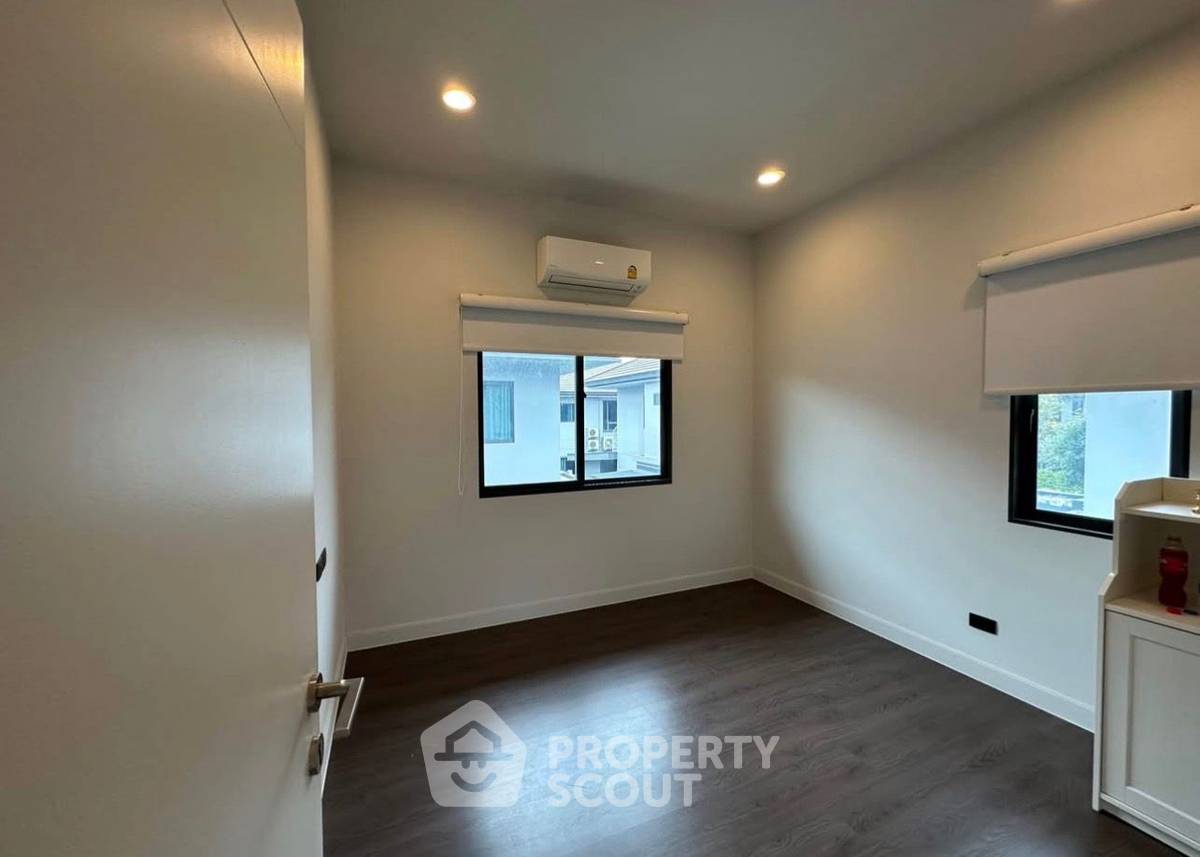 รูป บ้าน 3 ห้องนอน 300 ตร.ม. ให้เช่า Setthasiri-Krungthep Kreetha 2 (ID 3337012) - รูปที่ 17/23