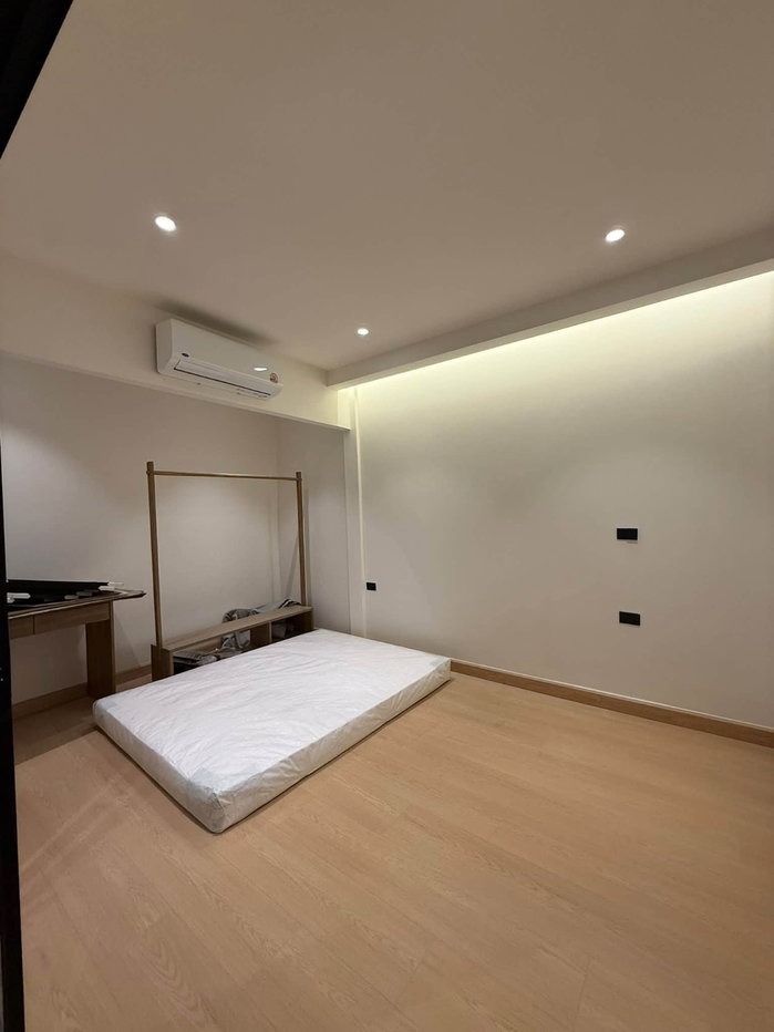 รูป 🏡✨ ขายทาวน์โฮม Modern Minimal ลาดพร้าว 41 | ใกล้ MRT ภาวนา - รูปที่ 7/17