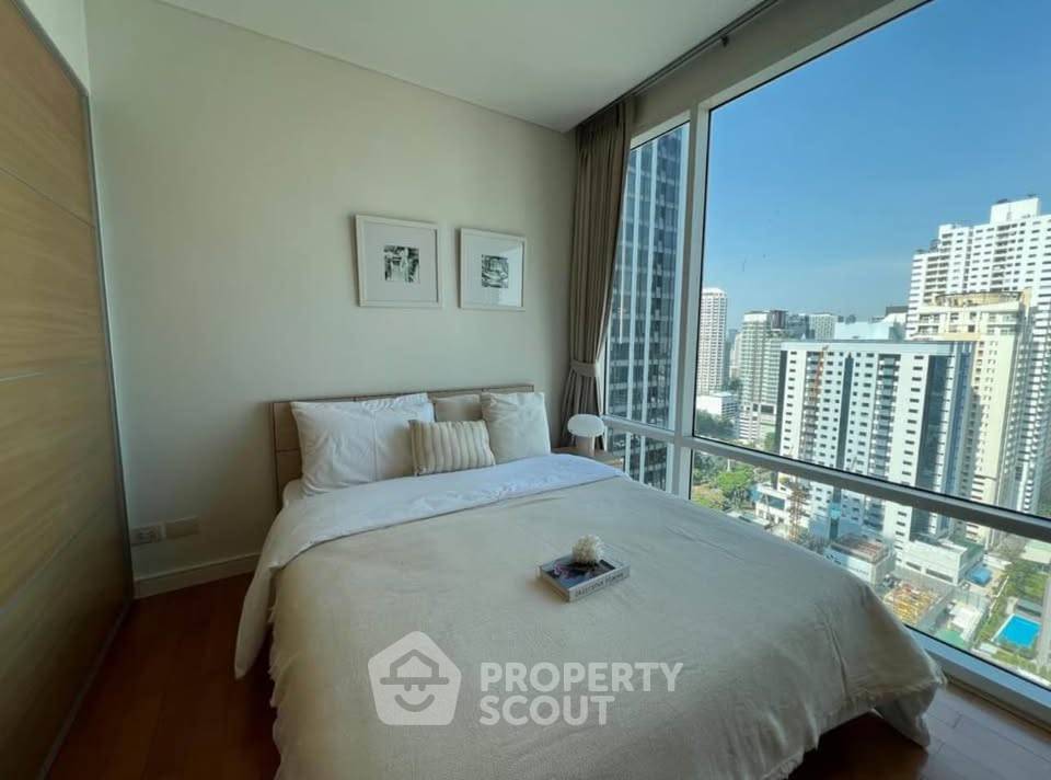picture 2-BR Condo at Fullerton Sukhumvit near BTS Ekkamai (ID 3335927) - 8/25