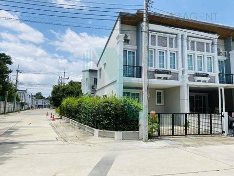 For Rent 2-story Townhouse GOLDEN TOWN SIRIRAJ - RATCHAPHRUEK 4 bedroom 3 bathroom