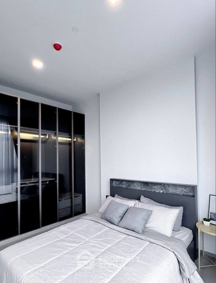 picture 1-BR Condo at The Crest Park Residences near MRT Phahon Yothin (ID 3335132) - 4/14