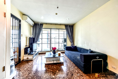 Condos for sale : Baan Klang Krung Siam Pathumwan Fits All Lifestyles near Airport Rail Link Phaya Thai Station