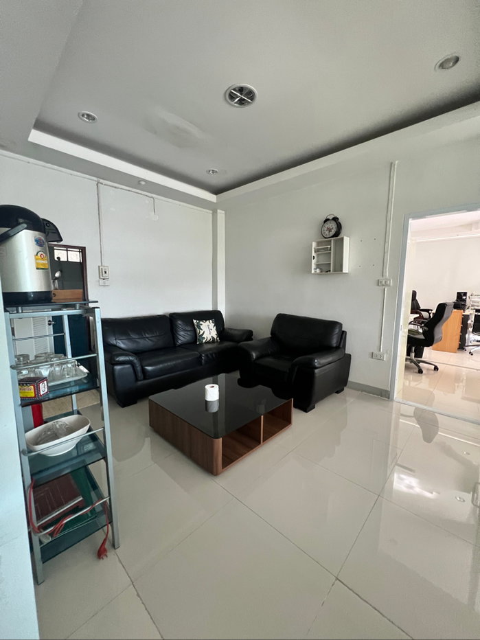 รูป ขายบ้านและที่ดินขนาดใหญ่กลางเมืองอุบล - รูปที่ 13/21