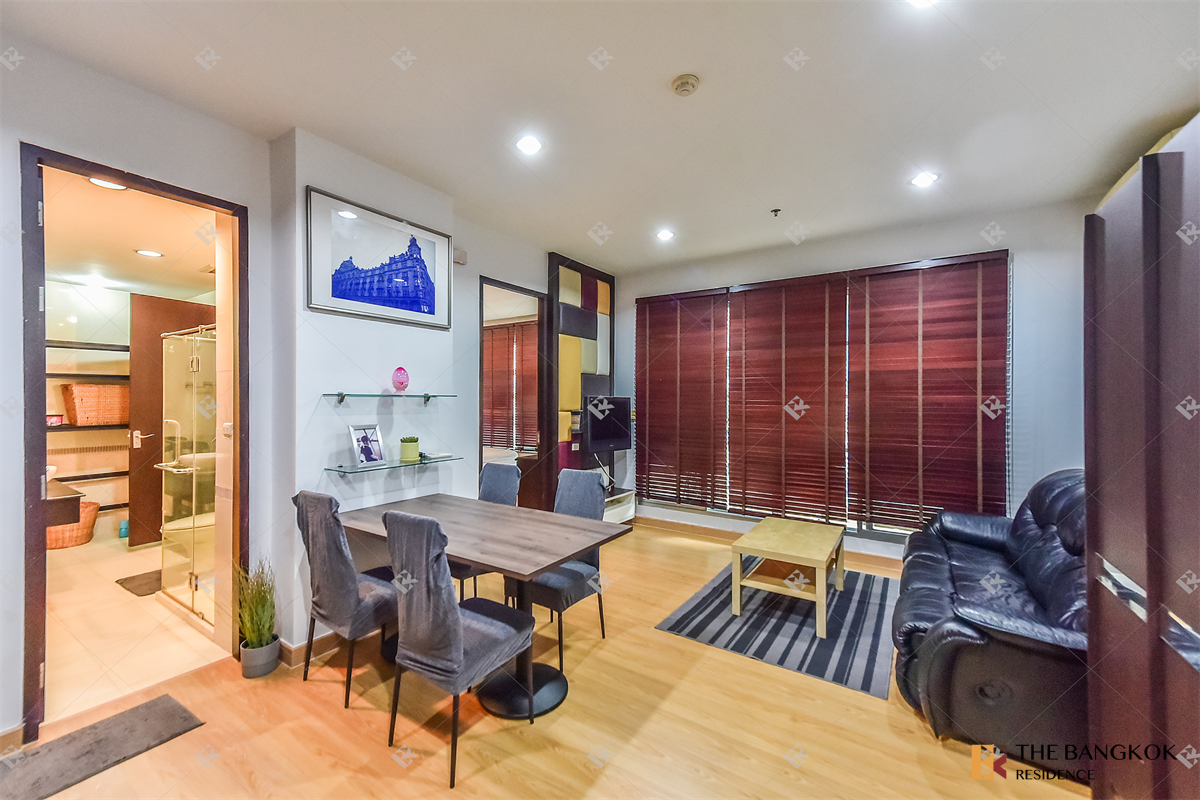 picture Baan Klang Krung Siam Pathumwan near BTS Ratchathewi Condo in High-potential, Central City Location - 8/10
