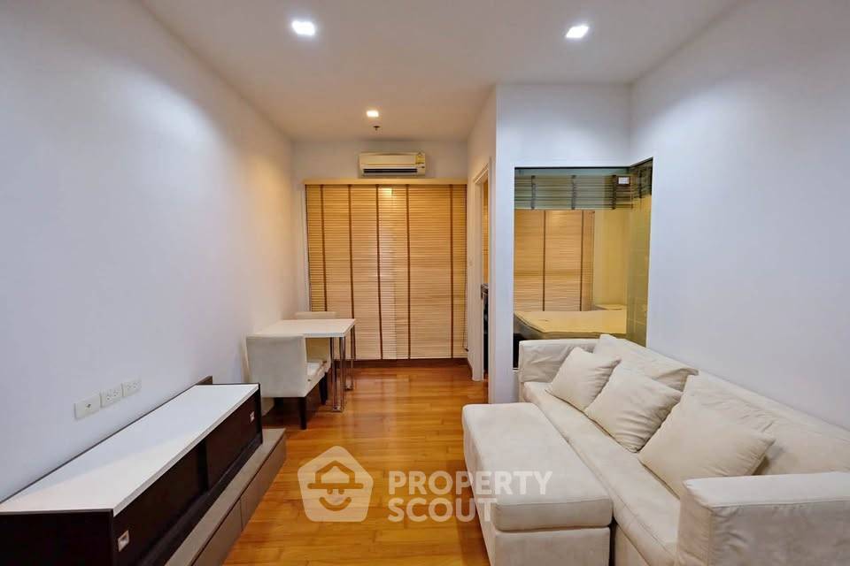 รูป คอนโด 1-ห้องนอน ที่ ไอวี่สาทร 10 ใกล้ BTS เซนต์หลุยส์ (ID 3336721) - รูปที่ 1/10