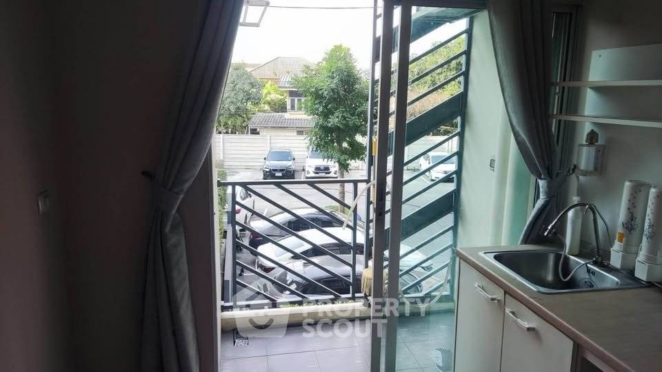 picture 1-BR Condo at The Privacy Ladprao-Sena in Lat Phrao (ID 3335717) - 4/13
