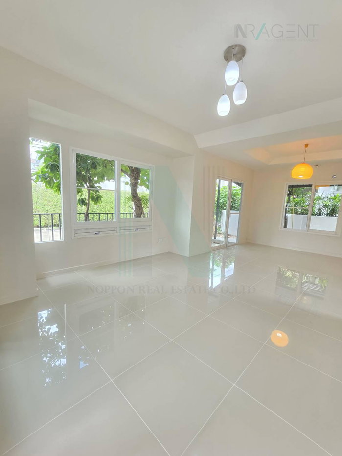 รูป ขายบ้านเดี่ยว โครงการ มัณฑนา ศรีนครินทร์-ร่มเกล้า 2 ชั้น 3 ห้องนอน 3 ห้องน้ำ - รูปที่ 2/8