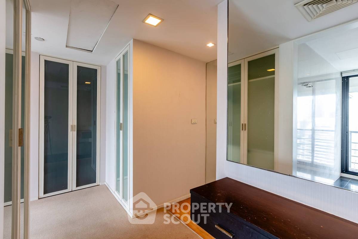 รูป ชั้น 37 ห้องนอน 3 ห้อง ขนาด 230 ตร.ม. Sathorn Gardens ใกล้ MRT สีลม (ID 3333626) - รูปที่ 23/39