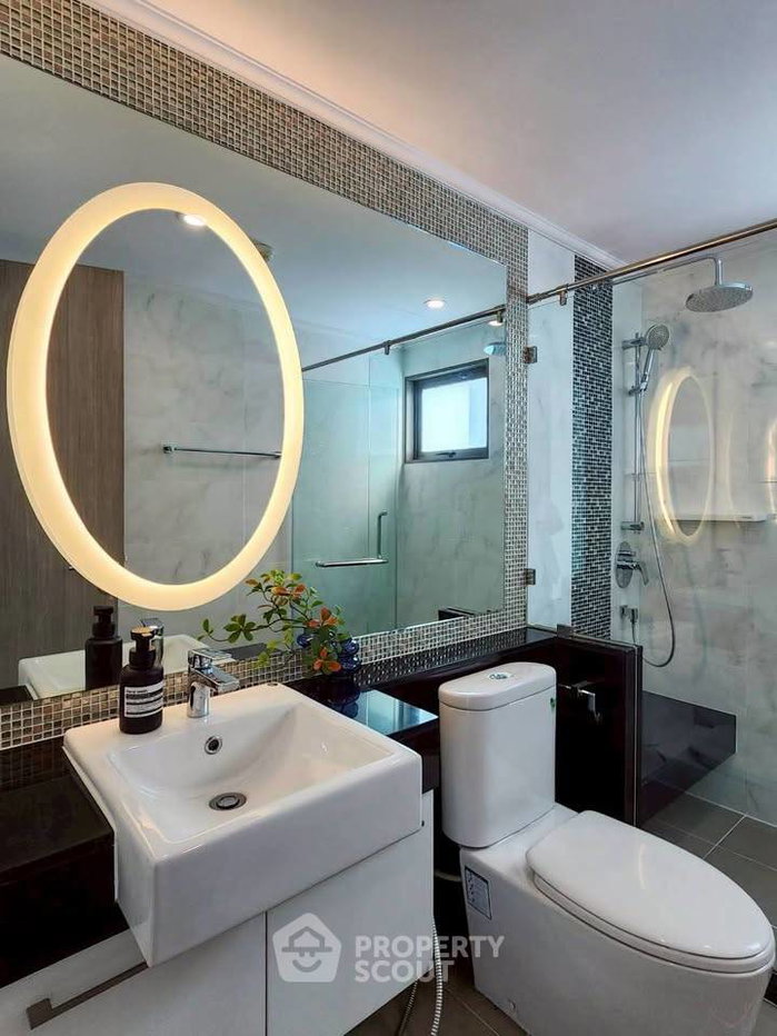 picture 2-BR At Supalai Oriental Sukhumvit 39 Near MRT Phetchaburi (ID 3333620) - 18/19