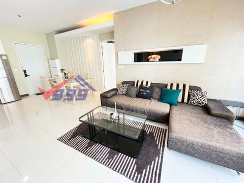 ขายคอนโด 2 ห้องนอน ห้องกว้าง เพดานสูง The Fourwings Residence