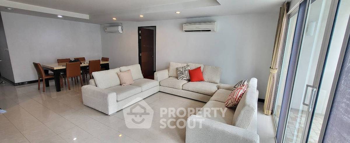 picture Spacious 3-BR 170 Sqm, Avenue 61 Condominium Near BTS Thong Lor (ID 3336168) - 9/21