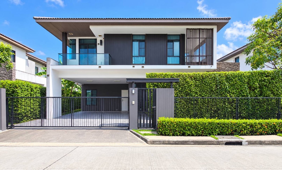 รูป 🏡✨ ให้เช่าบ้านเดี่ยวหรู มัณฑนา เลค วัชรพล | ใกล้ทะเลสาบและคลับเฮ้าส์ - รูปที่ 1/10