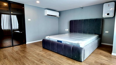 Condos for rent : 🏢 P-9216 | Landmark @ MRTA Station Prime Location Condo Near MRT Rama 9 32,000 THB | Line ID: @easycondoplus | 099-229-6397