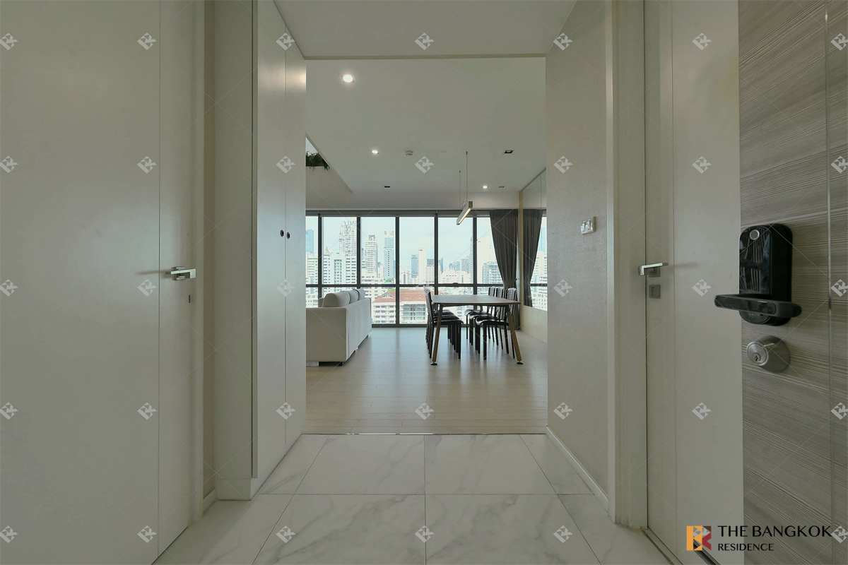 picture The Room Sukhumvit 21 Start Elevated Living at a Price Youll Love - 10/10