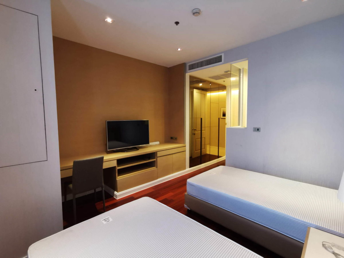 รูป LTHC162343 - Condo For Rent | Athenee Residence | BTS Phloenchit | 196 Sq.m. | 3+1 Beds | 3 Baths | 165K/Month - รูปที่ 7/8