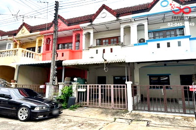 ทาวน์โฮม ม.อีสเทิร์นเอเชีย : ขายทาวน์เฮาส์ 2 ชั้น 16 ตร.ว. รังสิต-นครนายก บ้านฟ้า รังสิต คลอง 4 ใกล้วงแหวนกาญจนาภิเษก
