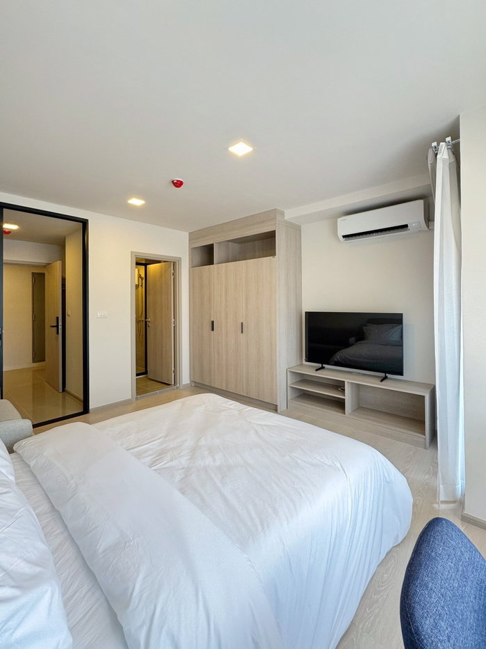 รูป dcondo Shine Rangsit คอนโดพร้อมอยู่ใกล้ ม.ธรรมศาสตร์ 26 ตร.ม.! มี Shuttle Bus รับ-ส่งถึงหน้ามอ ปลอดภัย ไร้กังวล เริ่ม 1.79 ลบ.*Line: @wsrcondo - รูปที่ 2/7