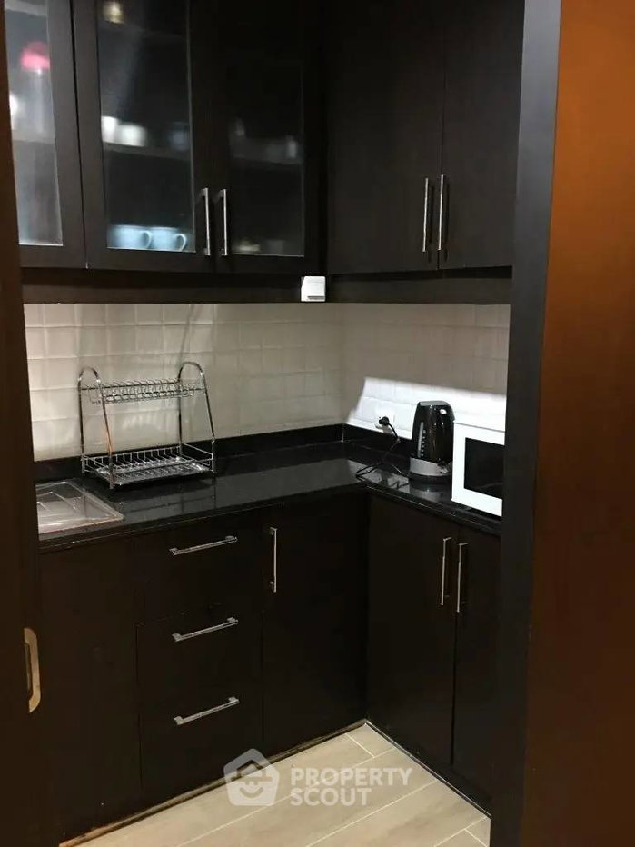 picture 2-BR Condo at Citi Smart Sukhumvit 18 near BTS Asok (ID 3333729) - 6/17