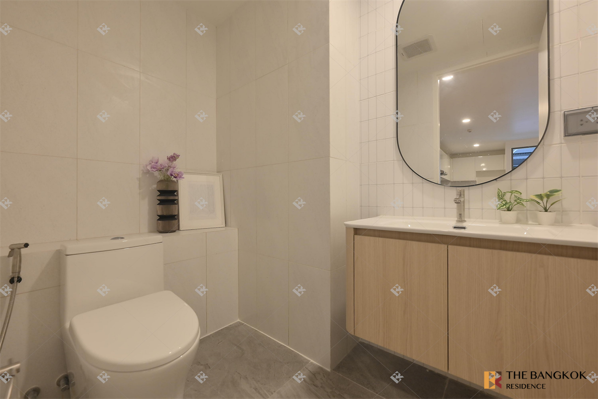 picture Voque Residential Condominium Sukhumvit 31 Condo with the Best Location - 10/10