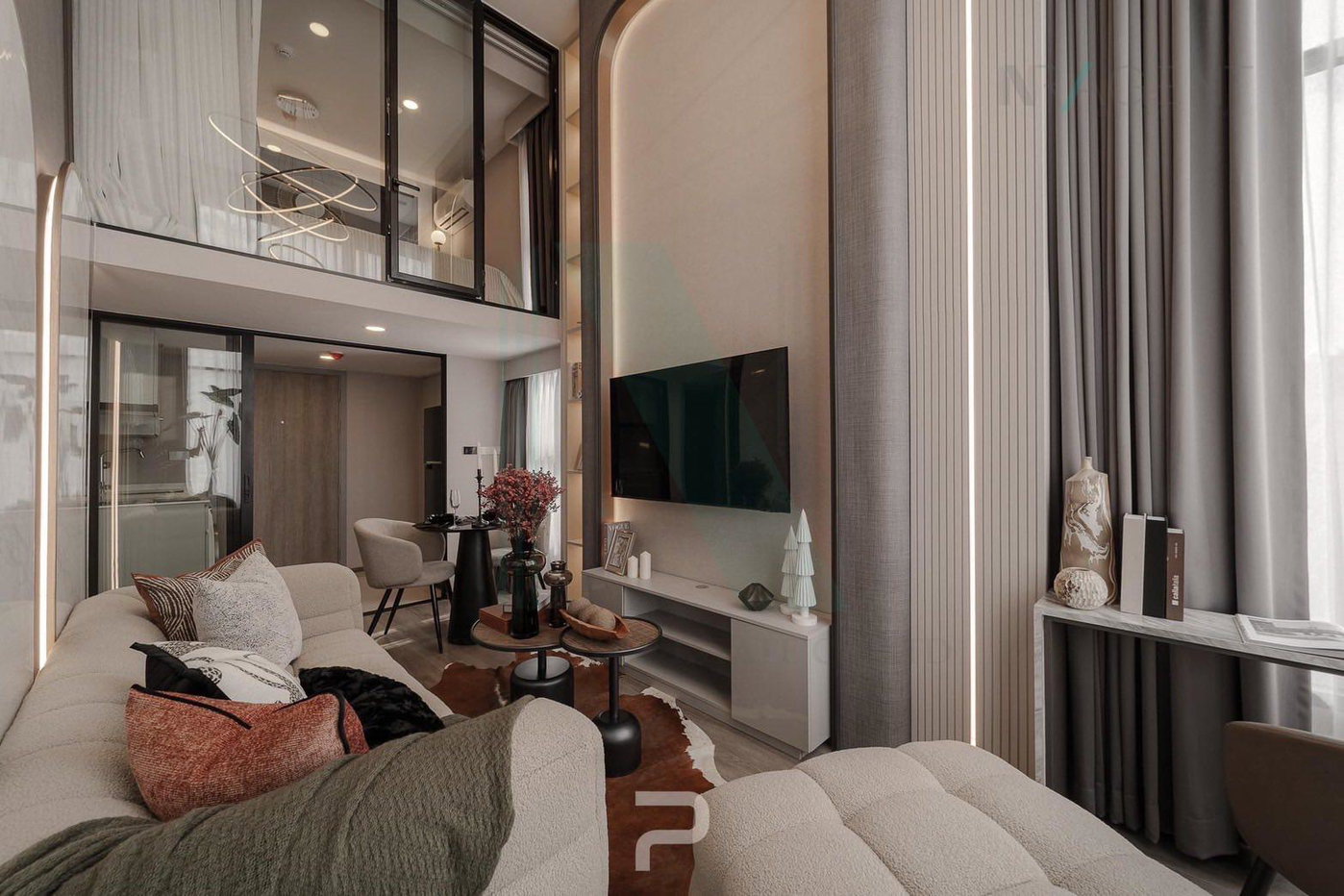 รูป 🔺 ให้เช่าคอนโด โซโห​ แบงค็อก​ รัชดา อาคาร 1 ชั้น 15 Duplex 2 ห้องนอน ขนาด 48 ตรม ใกล้ MRT ห้วยขวาง - รูปที่ 2/8