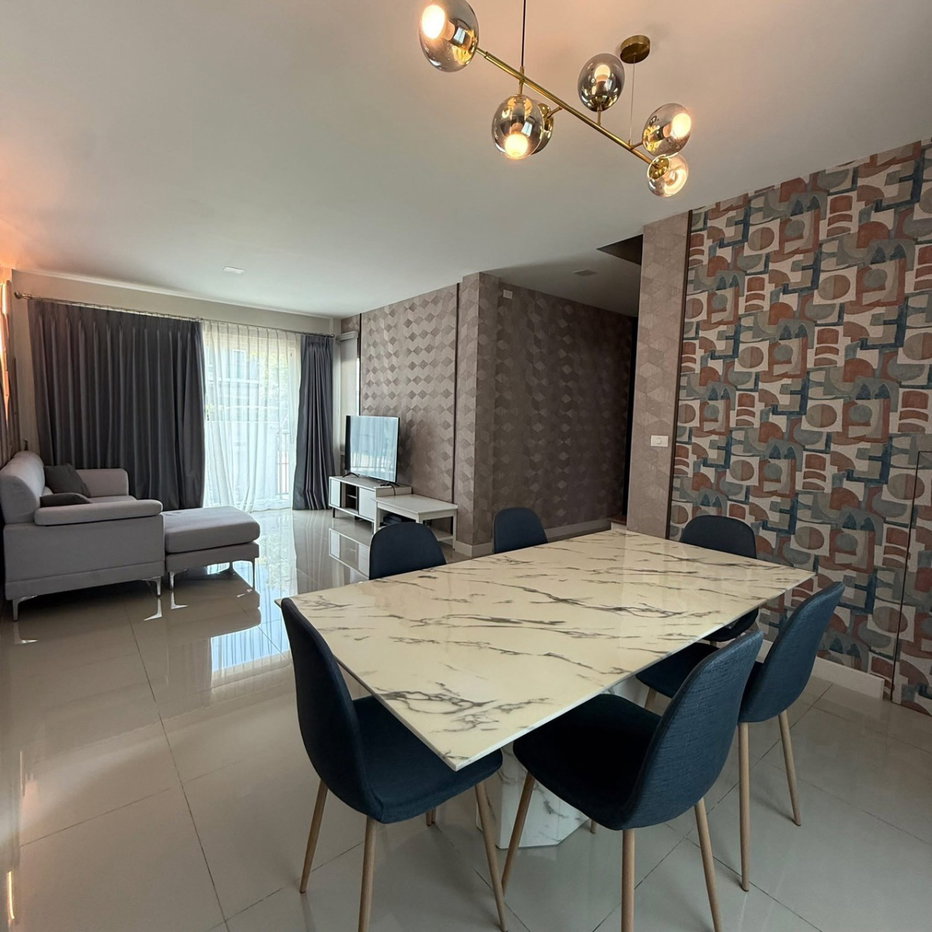 รูป 🏡✨ FOR RENT GRANDE PLENO MEGA BANGNA 3 ห้องนอน 3 ห้องน้ำ บ้านแฝดหรู Fully Furnished | บ้านสภาพใหม่มาก | ใกล้ Mega Bangna เพียงไม่กี่ก้าว - รูปที่ 4/17