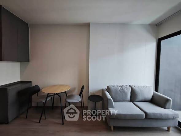 picture 1-BR Condo at Nue District R9 near MRT Phra Ram 9 (ID 3336174) - 2/6