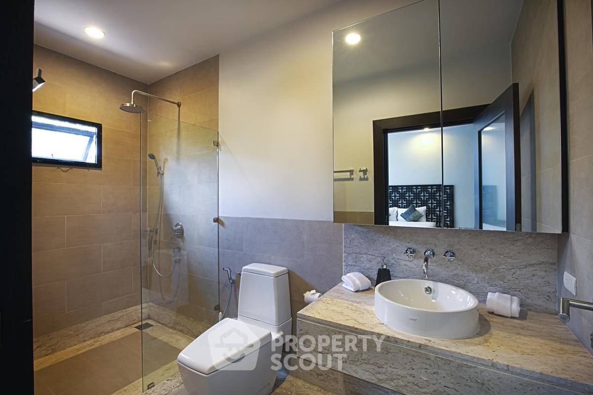 รูป วิลล่าสามห้องนอนขนาด 350 ตร.ม. ขายในลากูน่า ภูเก็ต (ID 792018) - รูปที่ 13/15