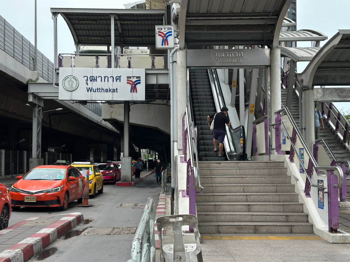 picture ðĨ 1-Bedroom Condo Near BTS Wutthakat â Only THB 2.59M - 12/14