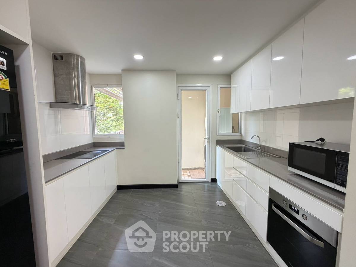 picture 3-BR Condo at Avenue 61 Condominium near BTS Thong Lor (ID 3336166) - 17/26