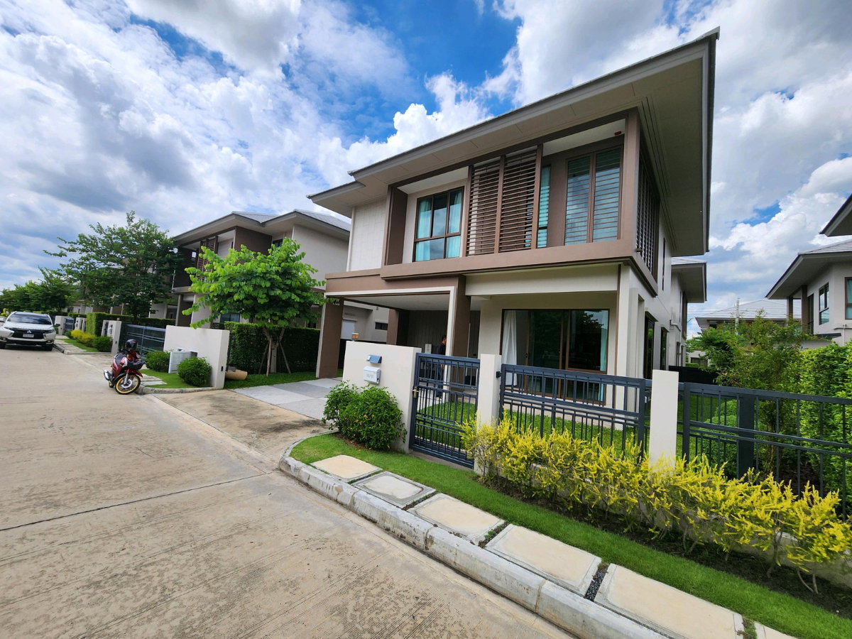 รูป HOT DEAL! บ้านสวยสภาพใหม่ บุราสิริ กรุงเทพกรีฑา (Burasiri Krungthep Kreetha) 4ห้องนอน 4ห้องน้ำ 57.50ตรวา. บ้านใช้น้อยมาก ด่วน เพียง 17.90mb - รูปที่ 48/53