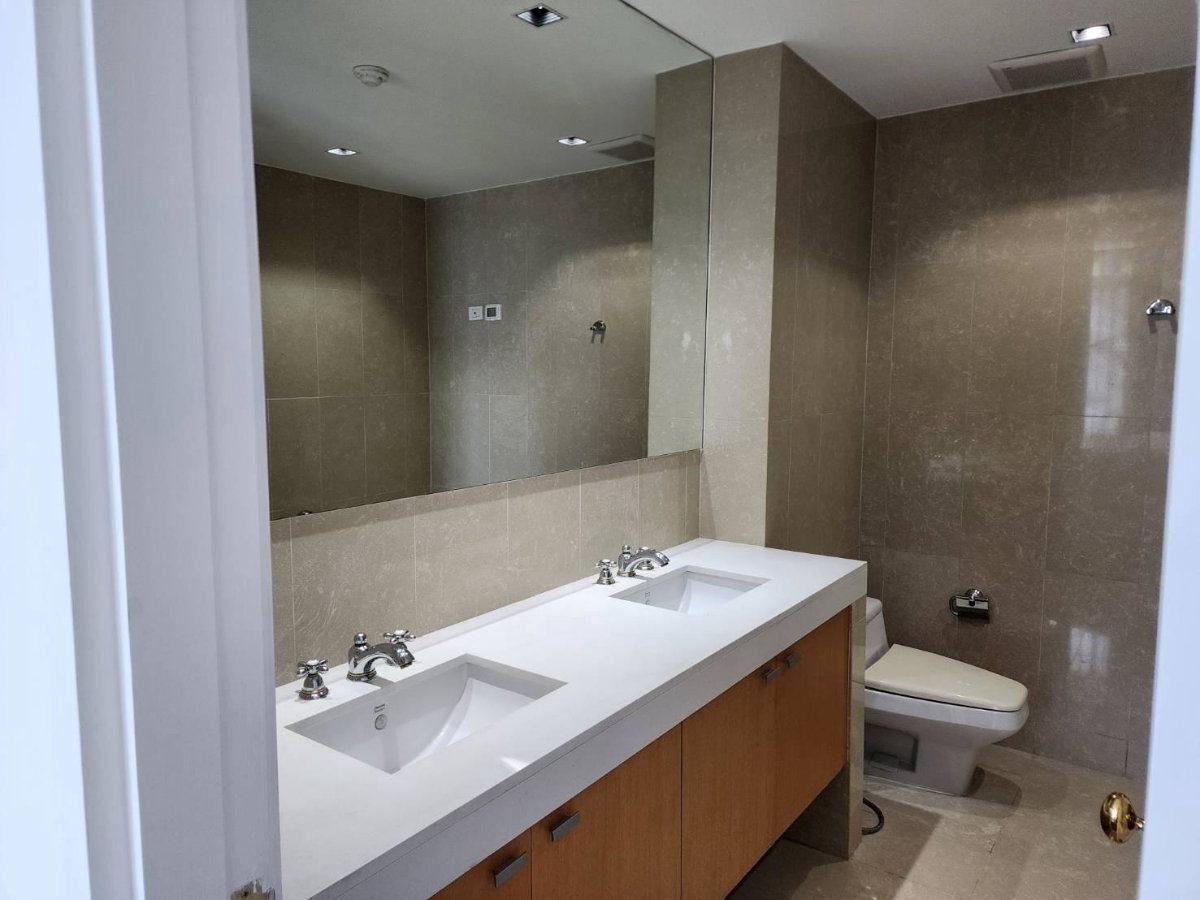 รูป LTHC162347 - Condo For Rent | Athenee Residence | BTS Phloenchit | 196 Sq.m. | 3+1 Beds | 3 Baths | 150K/Month - รูปที่ 2/5