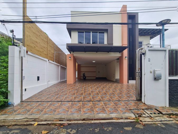 7-bed house for sale, 512 sqm, 128 sq wah, Huai Khwang