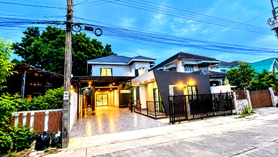 บ้านเดี่ยว กรุงเทพมหานคร : บ้านหลังใหญ่ รีโนเวทใหม่ ทำเลดี กว้างขวาง ราคาถูก ตกแต่งอย่างดี หมู่บ้าน ทรัพย์ไพศาล 107/122  ซอยเลียบวารี59 แขวงโคกแฝด เขตหนองจอก