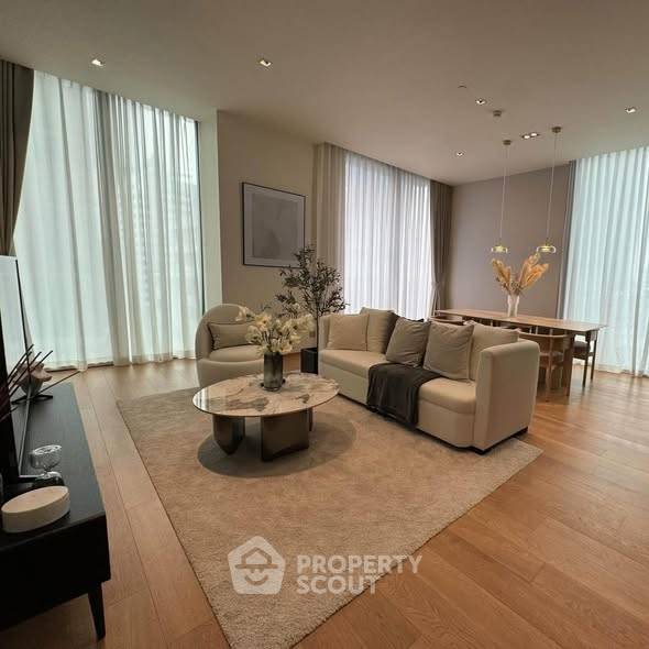 picture Spacious 2-BR 90 Sqm At 28 Chidlom, 300m To BTS Chit Lom (ID 3335936) - 2/9